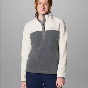 Columbia Gray and Cream Snap Pullover